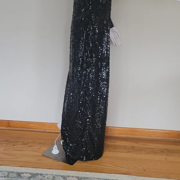 Mac Duggal Black Sequined Column Gown - Picture 8 of 16